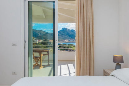 [ SUPERIOR VILLA "JACUZZI" GOLFO ARANCI ]
