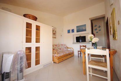 [ "PORTO TAVERNA" BILOCALE 150MT DAL MARE // PORTO TAVERNA ]