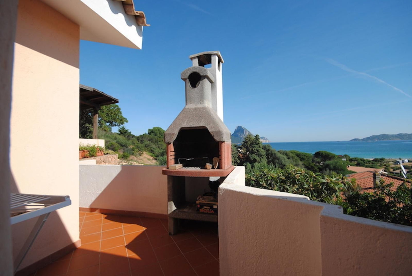 [ "PORTO TAVERNA" BILOCALE 150MT DAL MARE // PORTO TAVERNA ]
