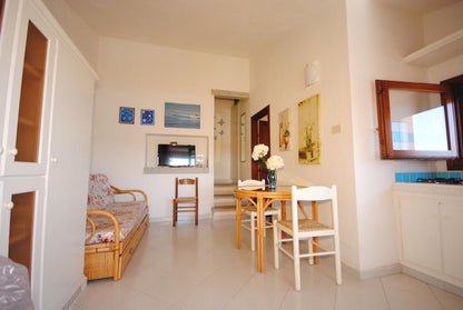 [ "PORTO TAVERNA" BILOCALE 150MT DAL MARE // PORTO TAVERNA ]