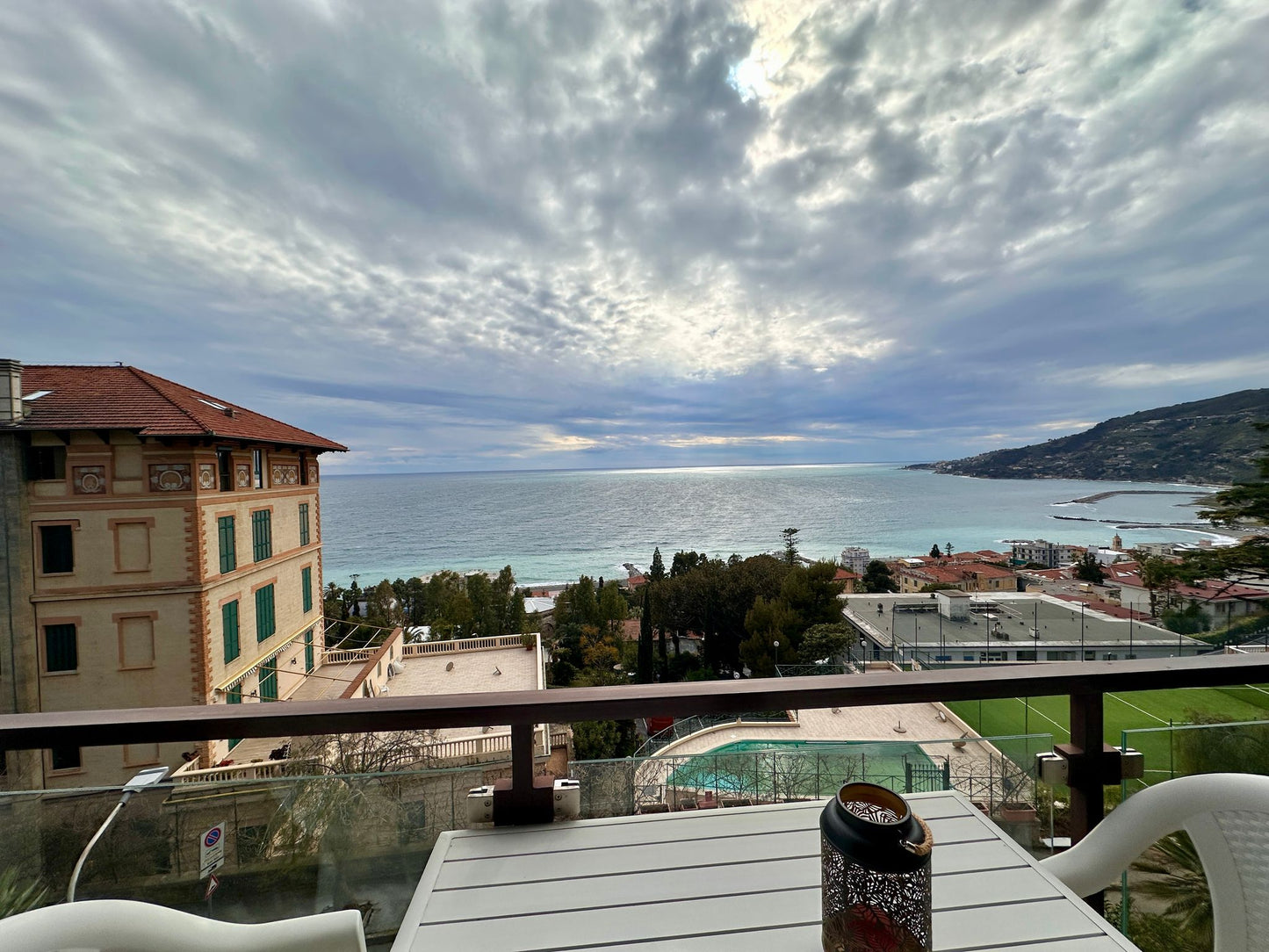 [ "OASI RIVIERA" VISTA MARE // SANREMO ]
