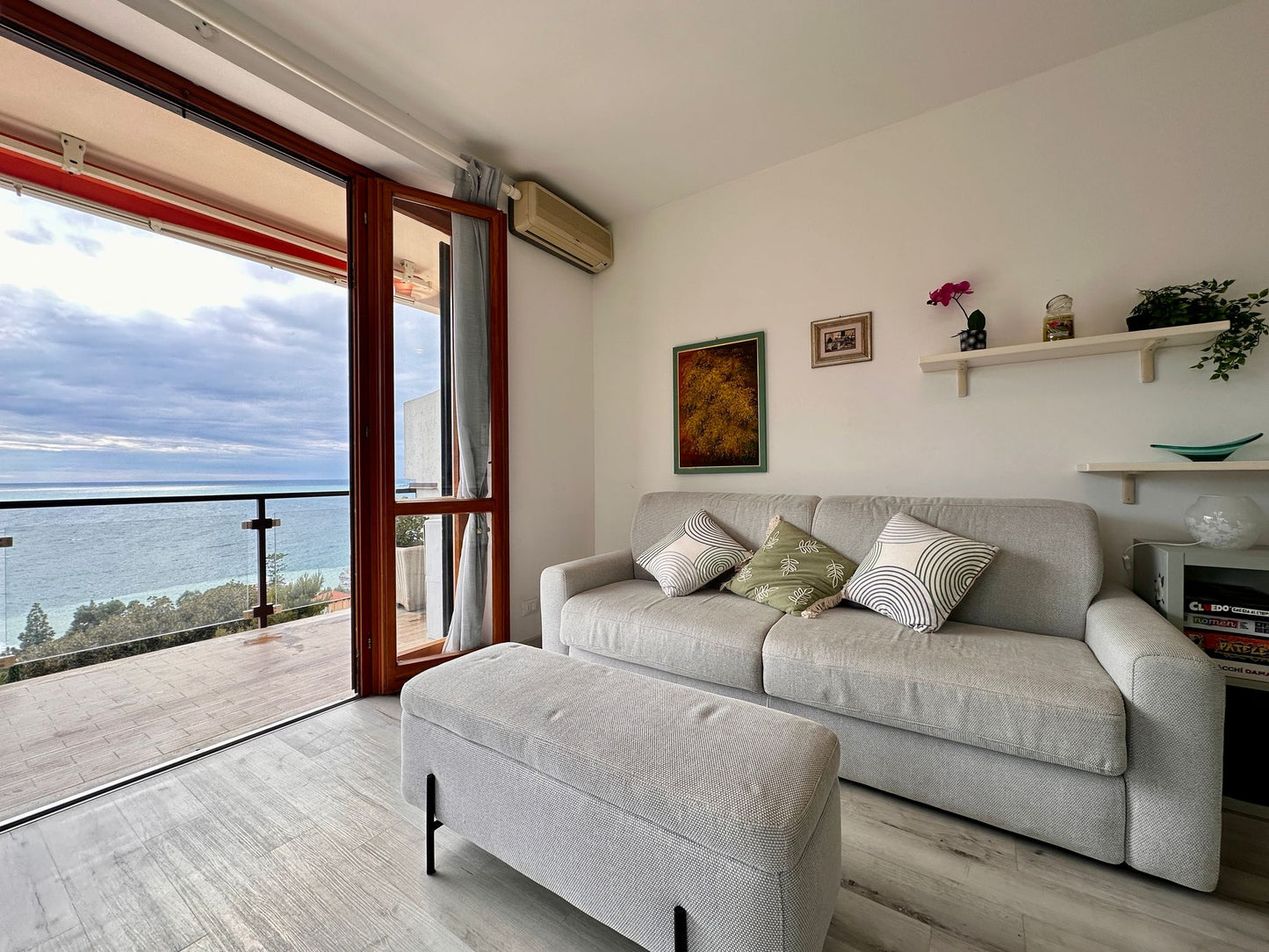 [ "OASI RIVIERA" VISTA MARE // SANREMO ]