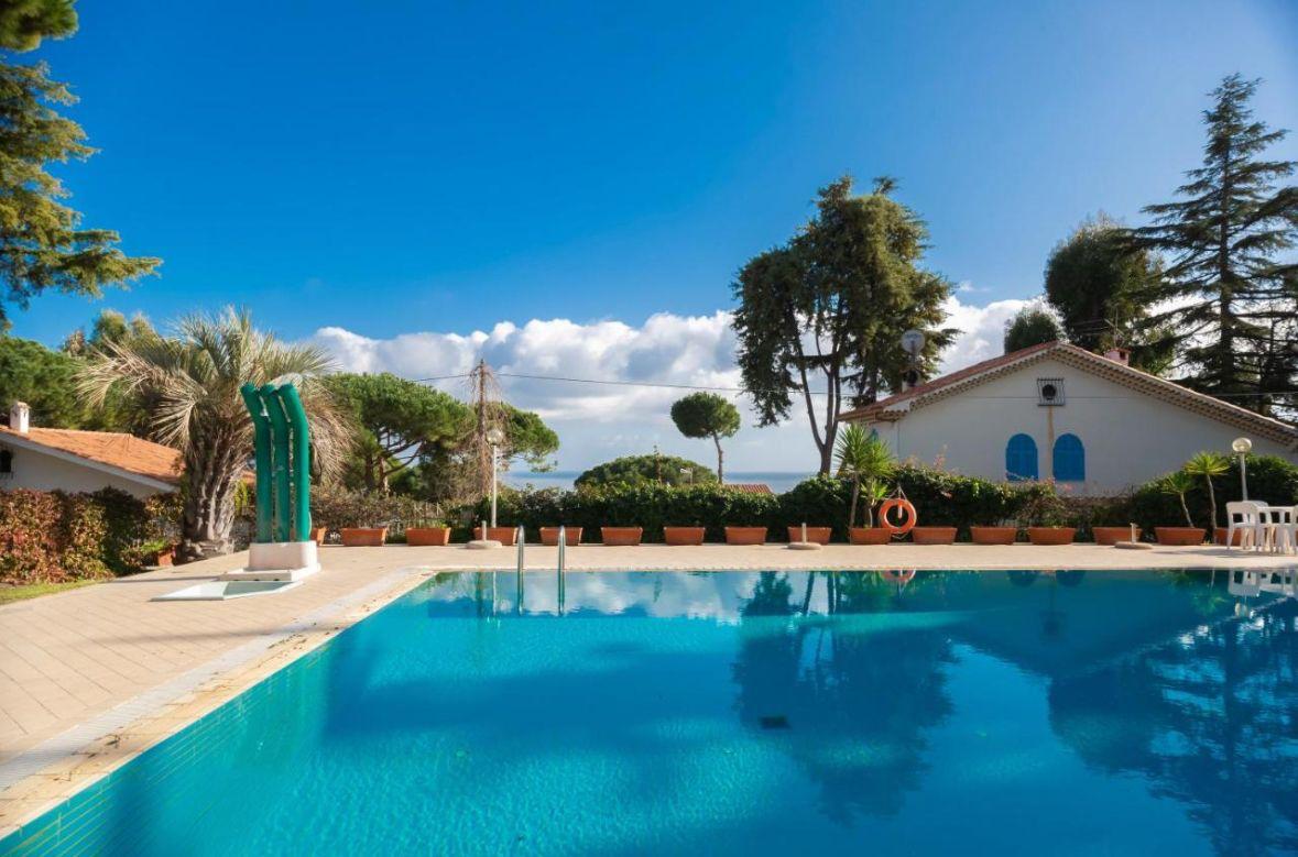 [ RESIDENCE "SOLE" CON PISCINA // SANREMO ]