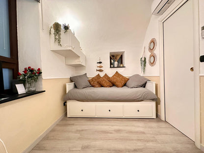 [ "APARTMENT BOUTIQUE" CENTRO STORICO // SANREMO ]