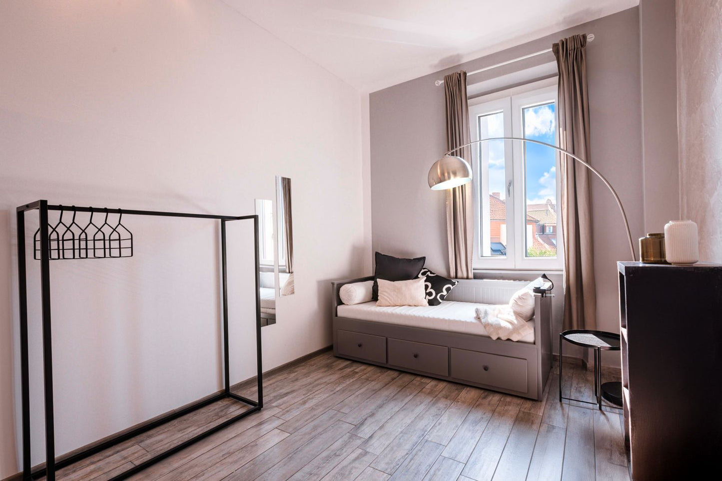 [ LUXURY APARTMENT MILANO // NAVIGLI ]