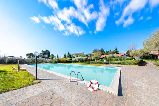 [ "VILLA A SOIANO" // LAGO DI GARDA" ]