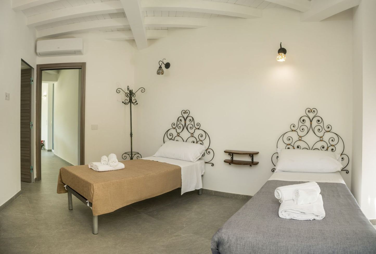 [ "VILLA SICILY APPARTAMENTO DEPANDANCE" // ACQUEDOLCI - MESSINA ]