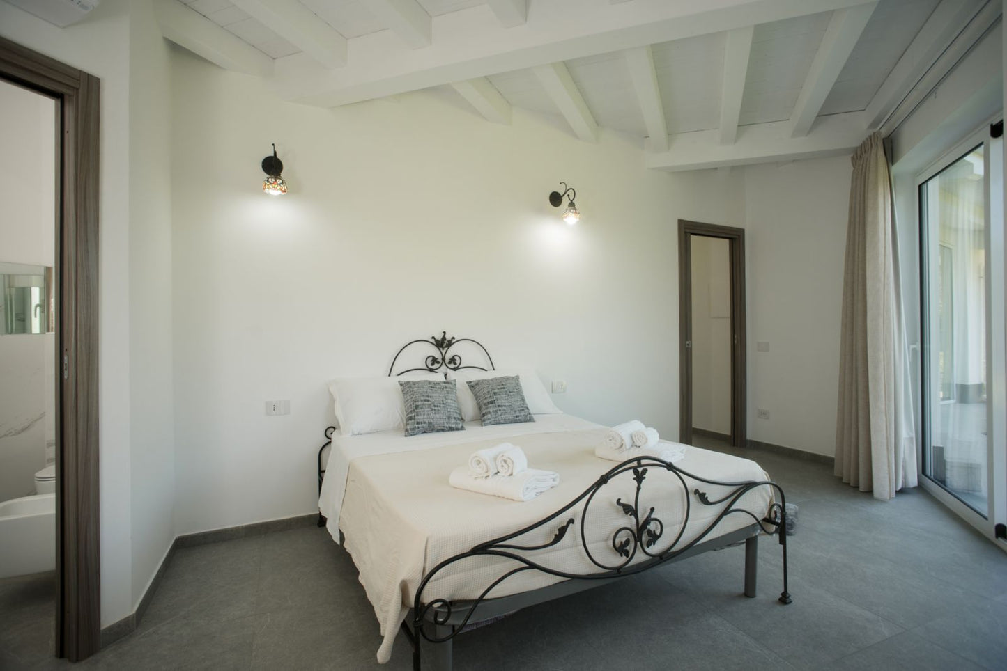 [ "VILLA SICILY APPARTAMENTO DEPANDANCE" // ACQUEDOLCI - MESSINA ]