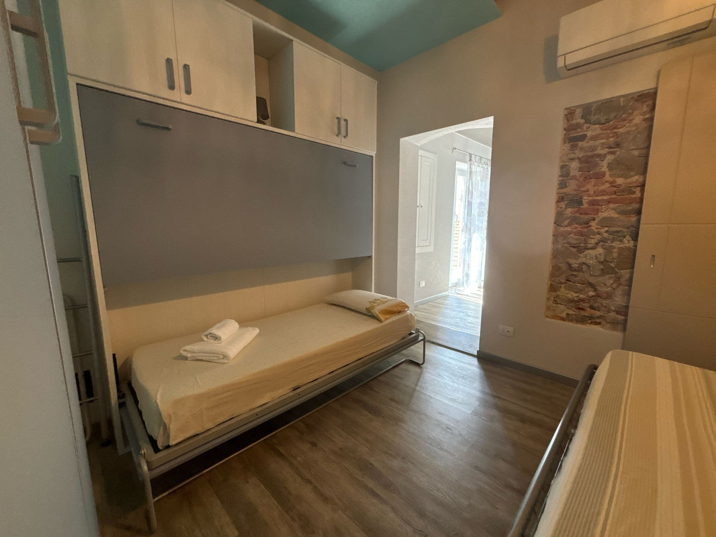 [ "APARTMENT SOLIS" // ALASSIO ]