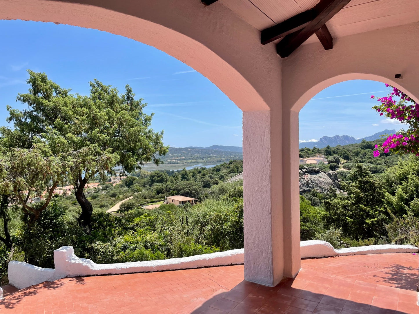 [ "VILLA PANORAMICA" // CANNIGIONE ]