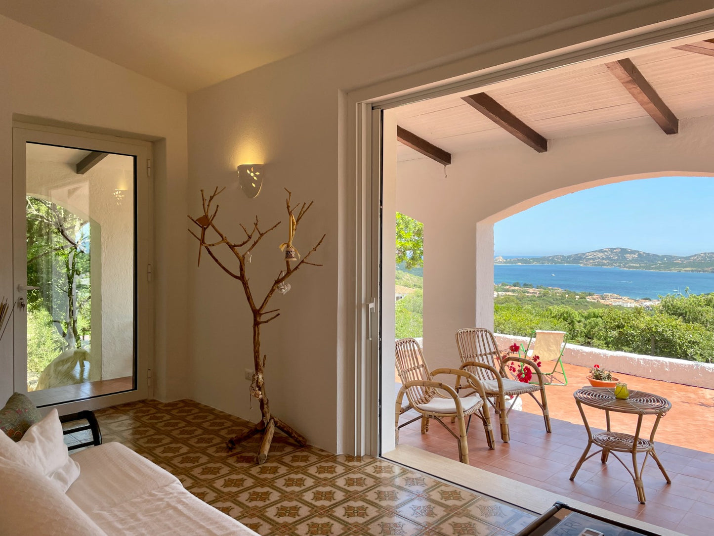 [ "VILLA PANORAMICA" // CANNIGIONE ]