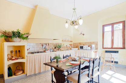 [ "BORGO LE QUERCE" // CECINA ]