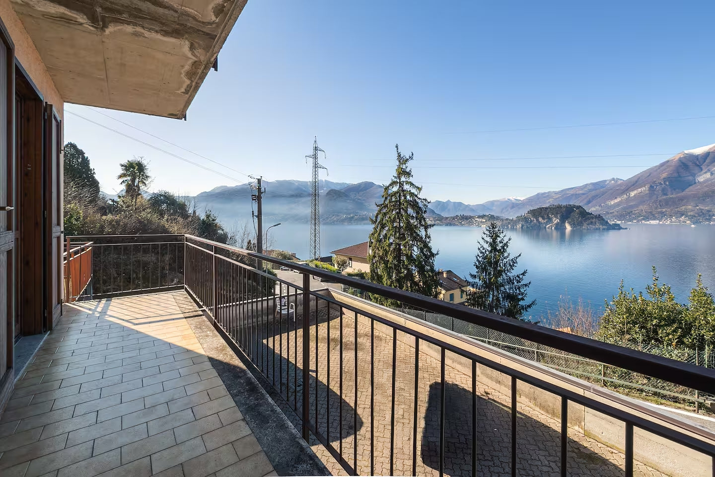 [ "APARTMENT VISTA LAGO" // LAGO DI COMO ]