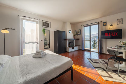 [ "APARTMENT VISTA LAGO" // LAGO DI COMO ]