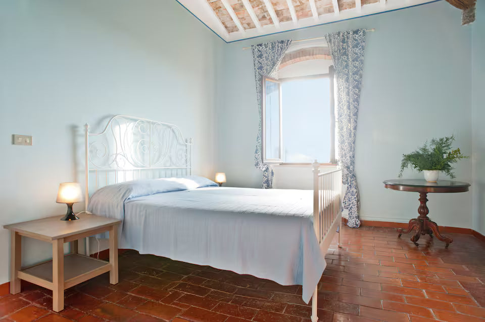 [ "BORGO LE QUERCE" // CECINA ]