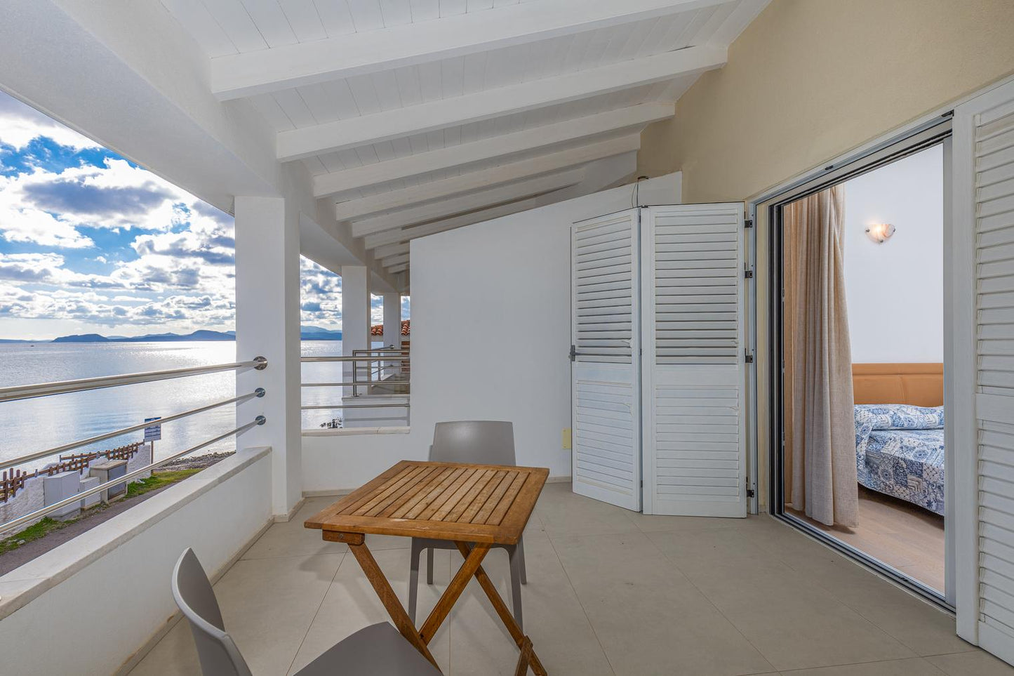 [ SUPERIOR VILLA // GOLFO ARANCI ]