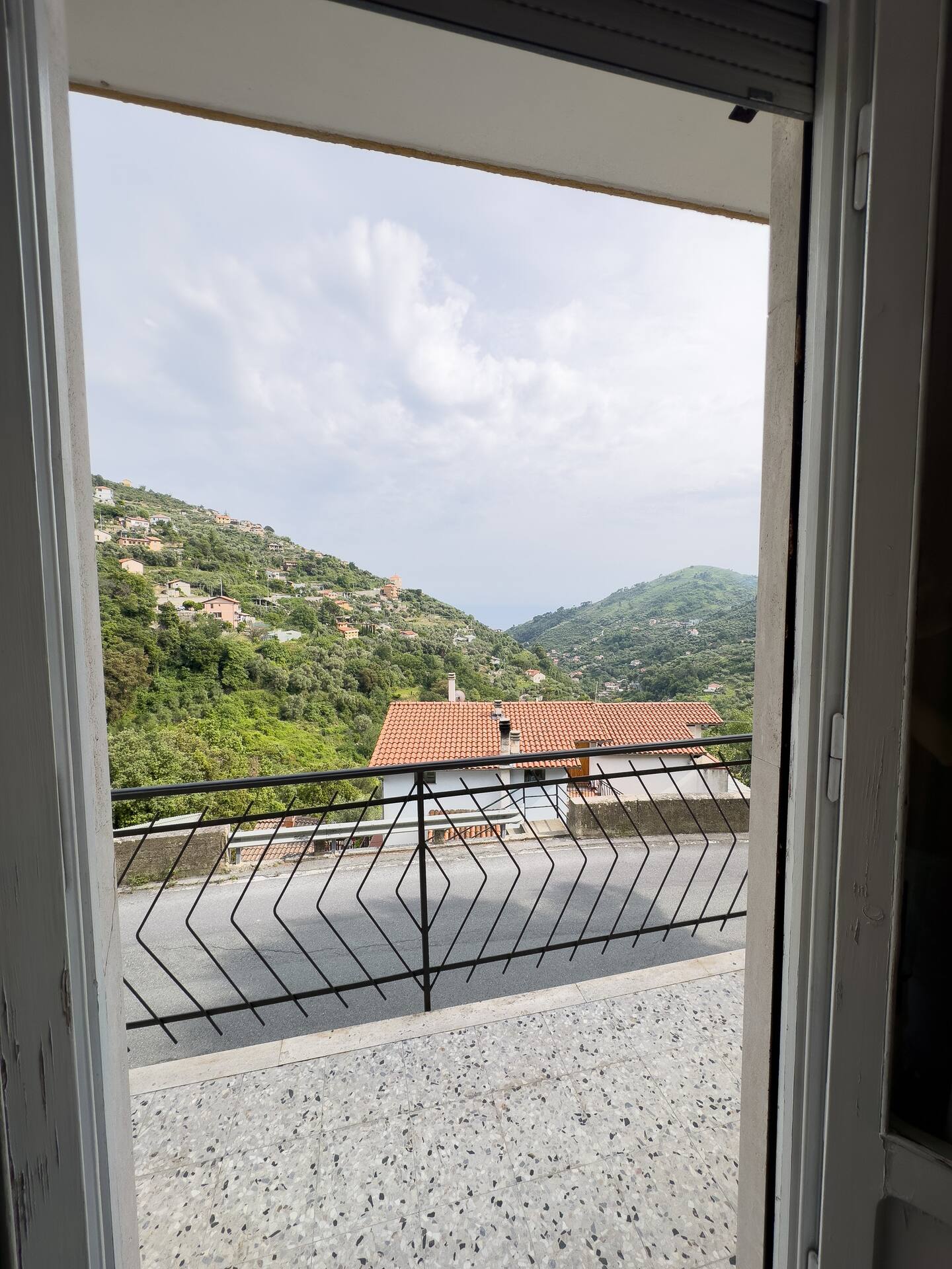 [ " CASA LUMINOSA" // SANREMO ]