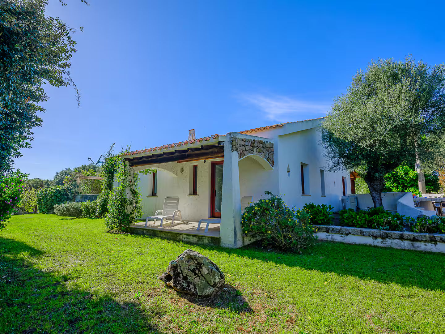 [ "VILLA AGATA" // BAJA SARDINIA ]