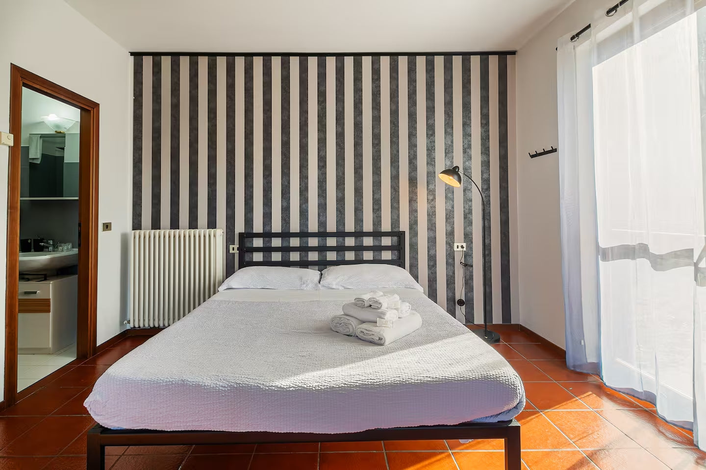 [ "APARTMENT VISTA LAGO" // LAGO DI COMO ]