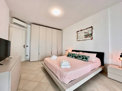 [ "CASA MARELUNA" // SAN LORENZO AL MARE ]