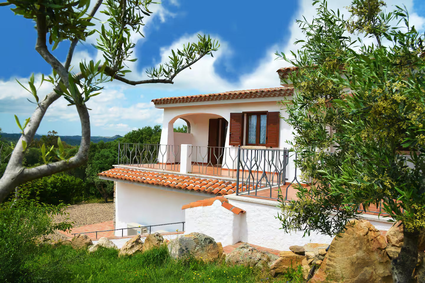 [ "VILLA OLIVASTRO" // ARZACHENA ]