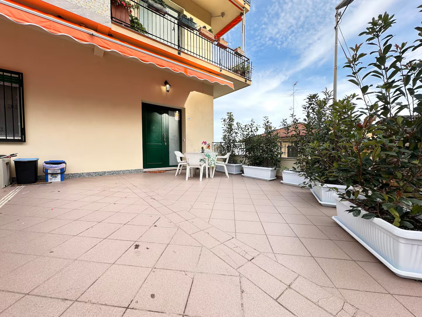[ "SEA APARTMENT" // SANREMO ]
