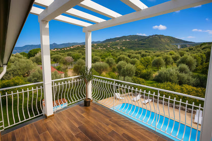 [ "VILLA SICILY COMPLETA" 16 POSTI LETTO // ACQUEDOLCI - MESSINA ]