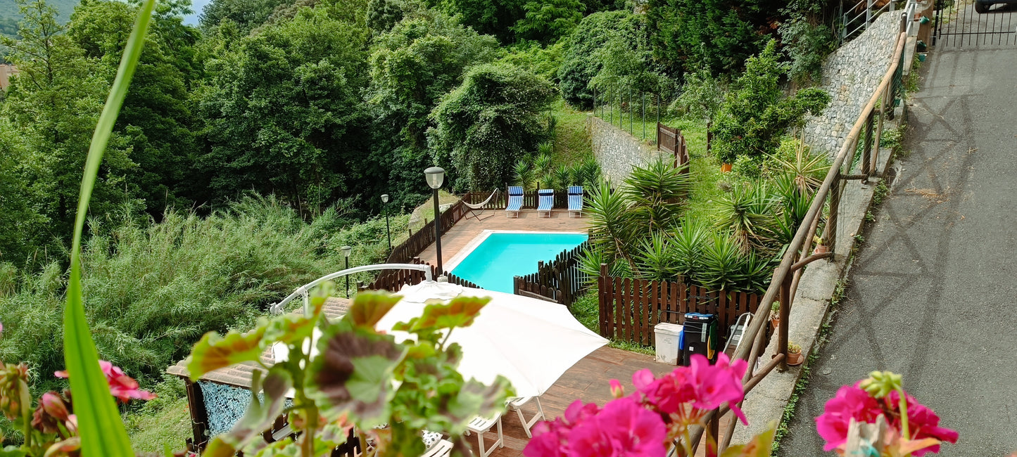 [ "LA CASA DEL RELAX" CON PISCINA PRIVATA // FINALE LIGURE ]