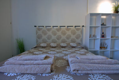 [ "MONOLOCALE 200MT MARE" // PALAU ]