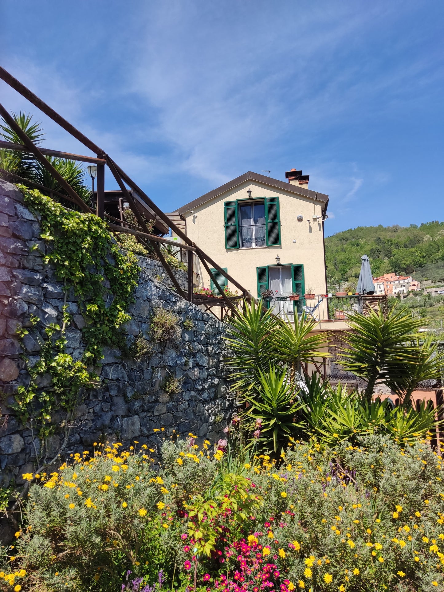 [ "LA CASA DEL RELAX" CON PISCINA PRIVATA // FINALE LIGURE ]