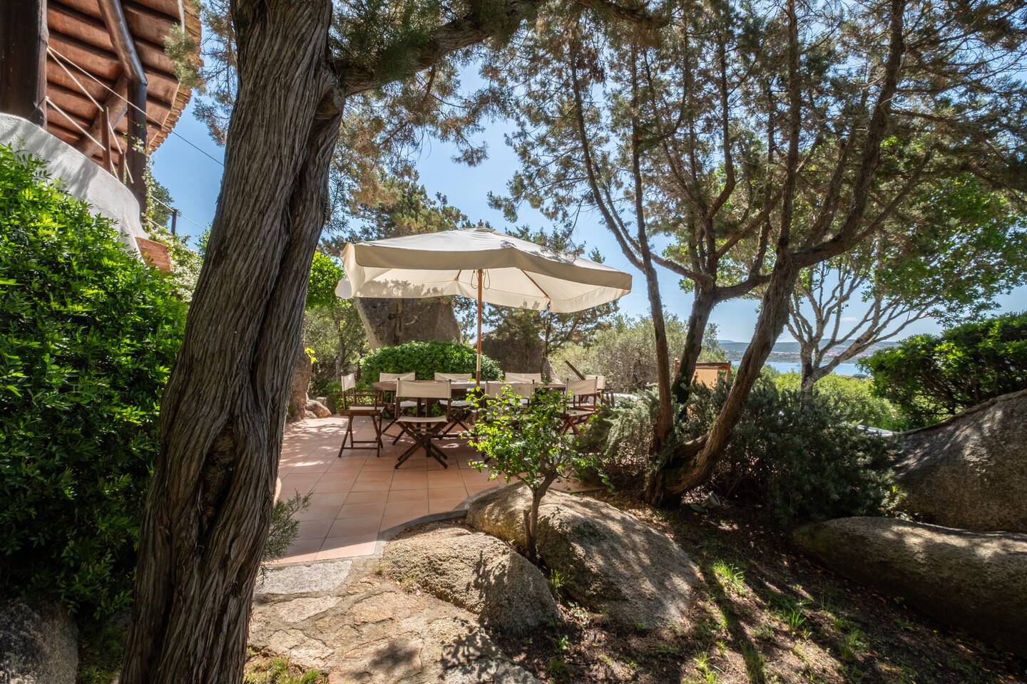 [ "STONE VILLAS" // PUNTA SARDEGNA ]