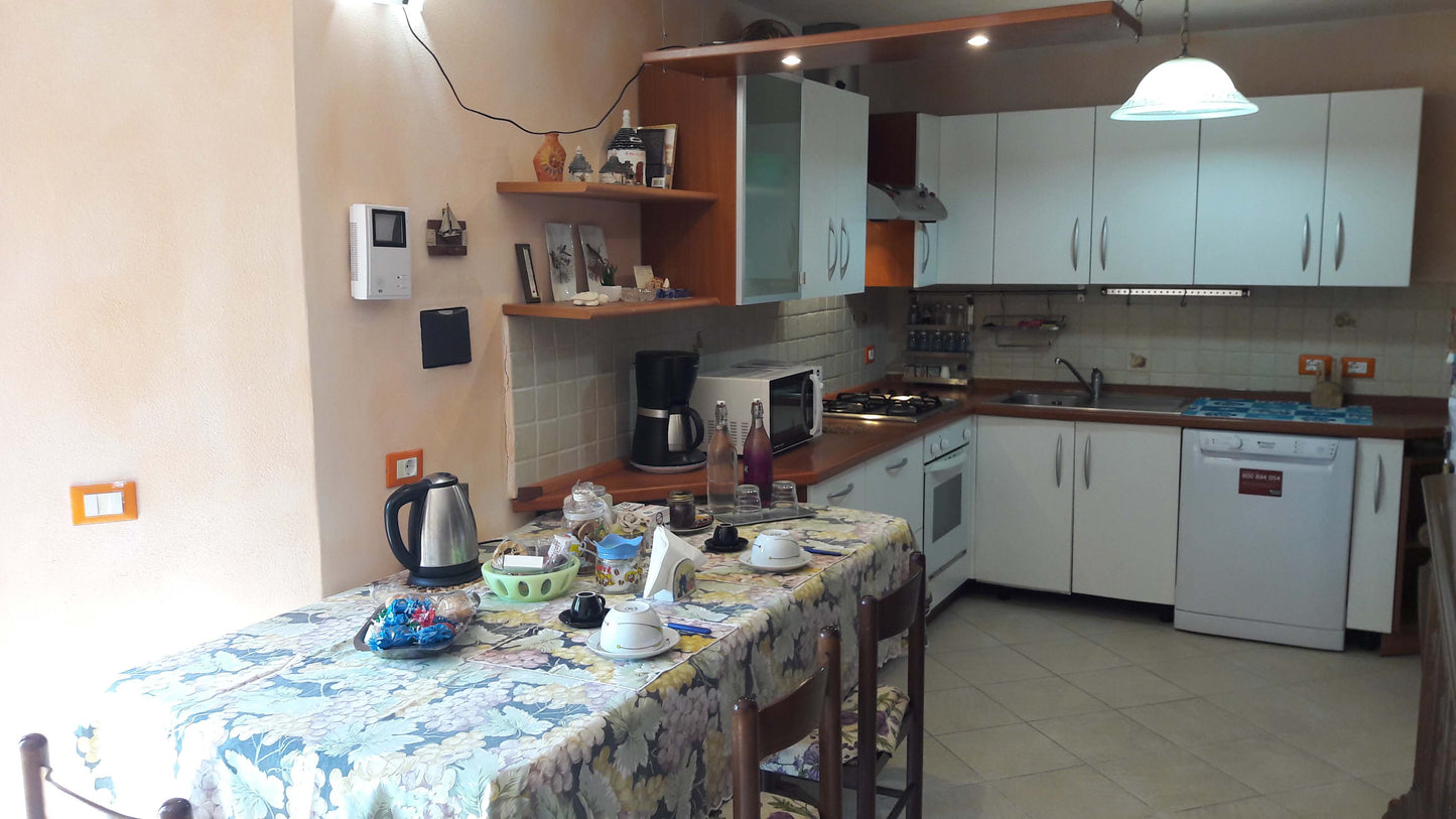 [ "LA CASA DEL RELAX" CON PISCINA PRIVATA // FINALE LIGURE ]