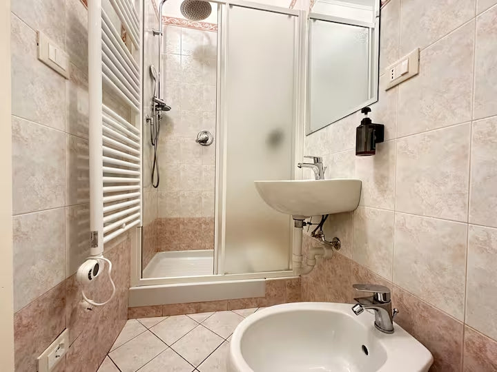 [ "APPARTAMENTO MODERN" // CENTRO SANREMO ]