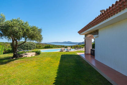 [ "VILLA LUCE DI MARE" // PALAU ]