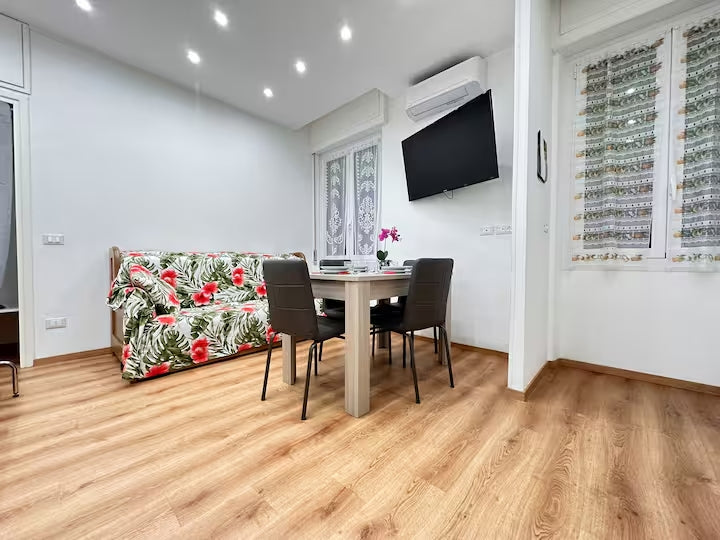 [ "APPARTAMENTO MODERN" // CENTRO SANREMO ]