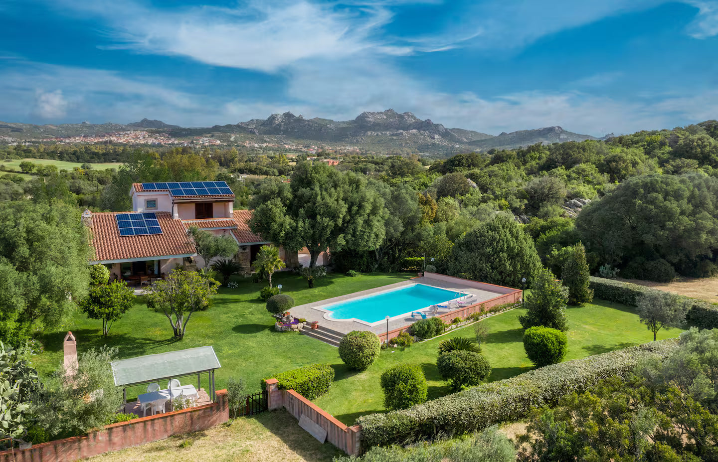 [ "VILLA LAVANDA" // ARZACHENA