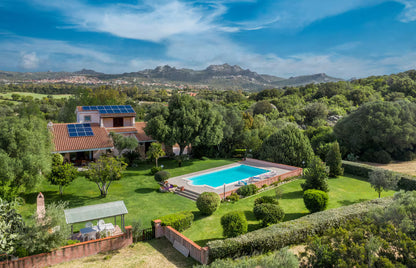 [ "VILLA LAVANDA" // ARZACHENA