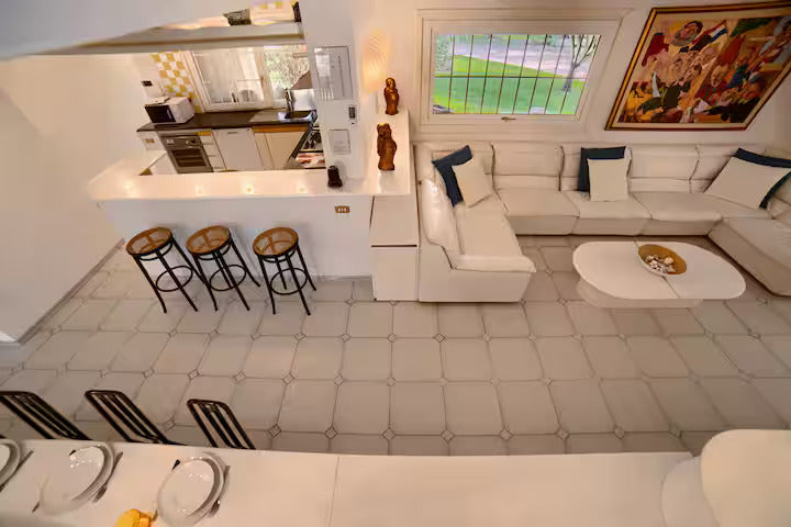 [ "VILLA OLEANDRA" TENNIS E PISCINA PRIVATA // QUARTU SANT'ELENA ]