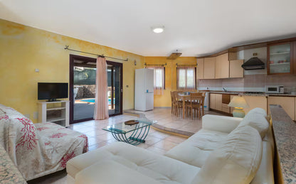 [ "VILLA GELSOMINO" // ARZACHENA ]