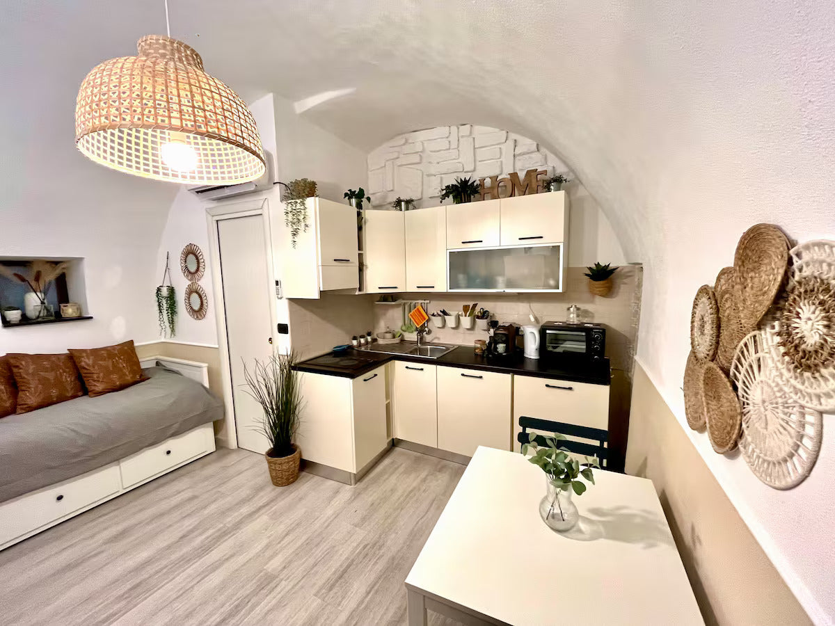 [ "APARTMENT BOUTIQUE" CENTRO STORICO // SANREMO ]
