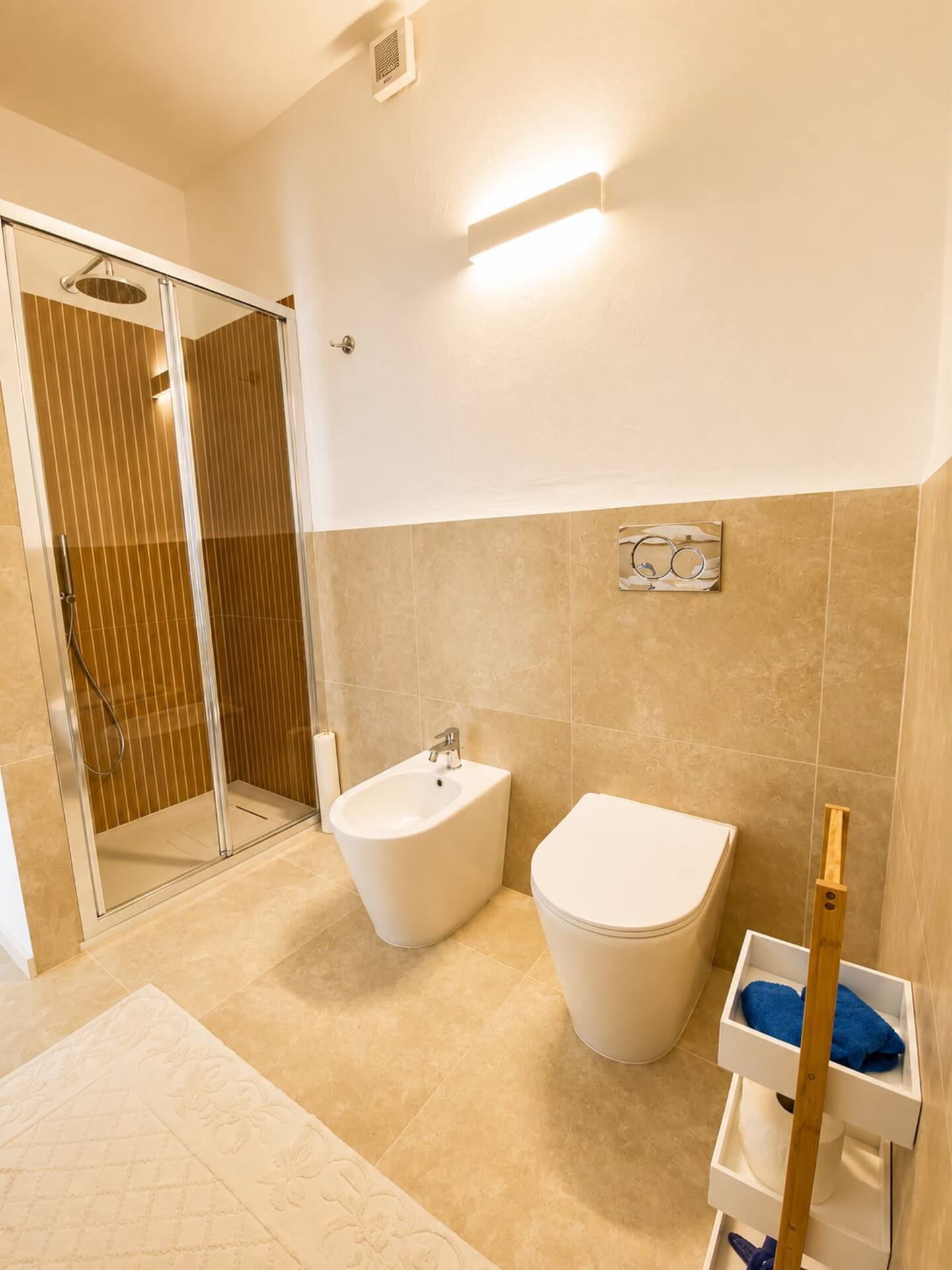 [ "VILLA PANTELLERIA GARDEN 15 PAX" // CANNIGIONE ]