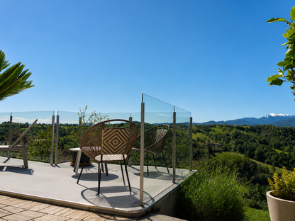 [ "VILLA BELVEDERE LANGHE" PISCINA PRIVATA E BAGNO TURCO // BRIAGLIA ]