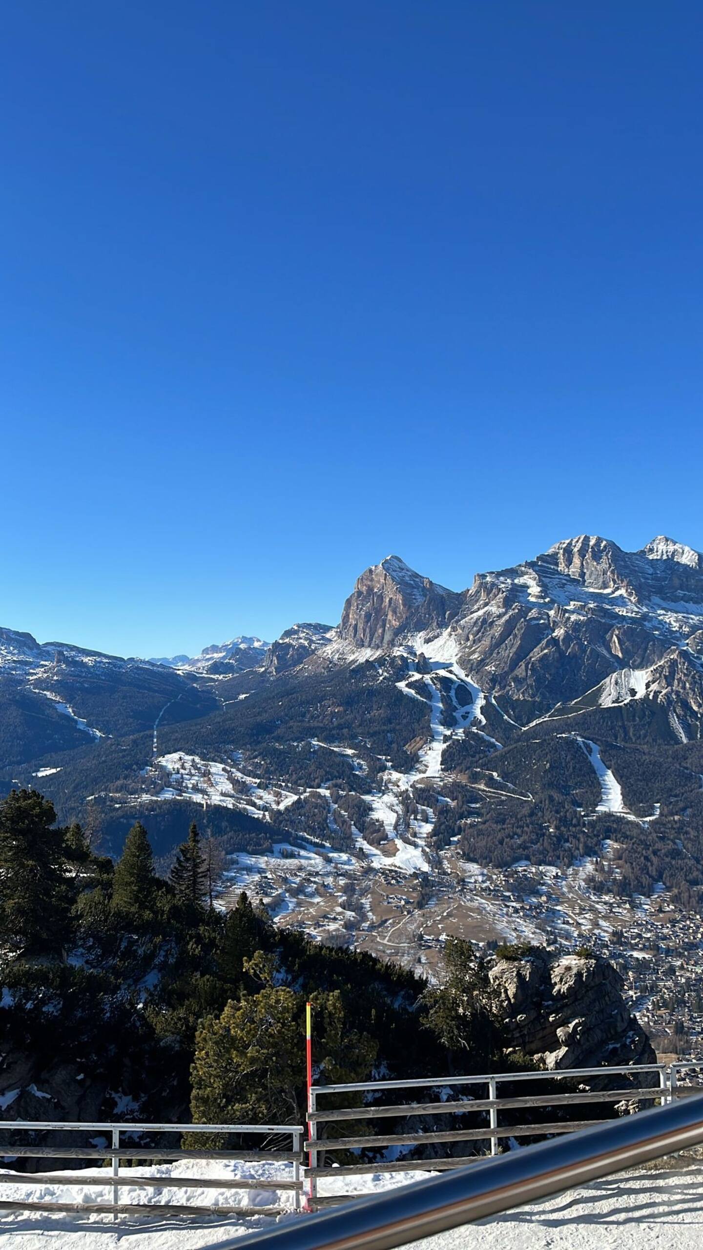 [ "CHALET ALPELIGHT" // SAN VITO CADORE // MILANO-CORTINA 2026 ]
