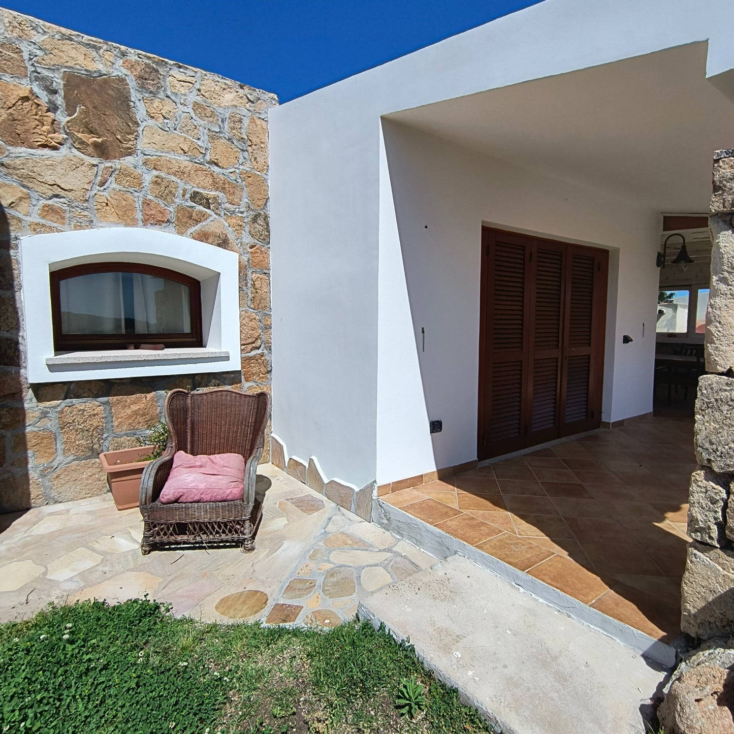 [ "VILLA PISCINA TAVOLARA RELAX" // PORTO SAN PAOLO ]