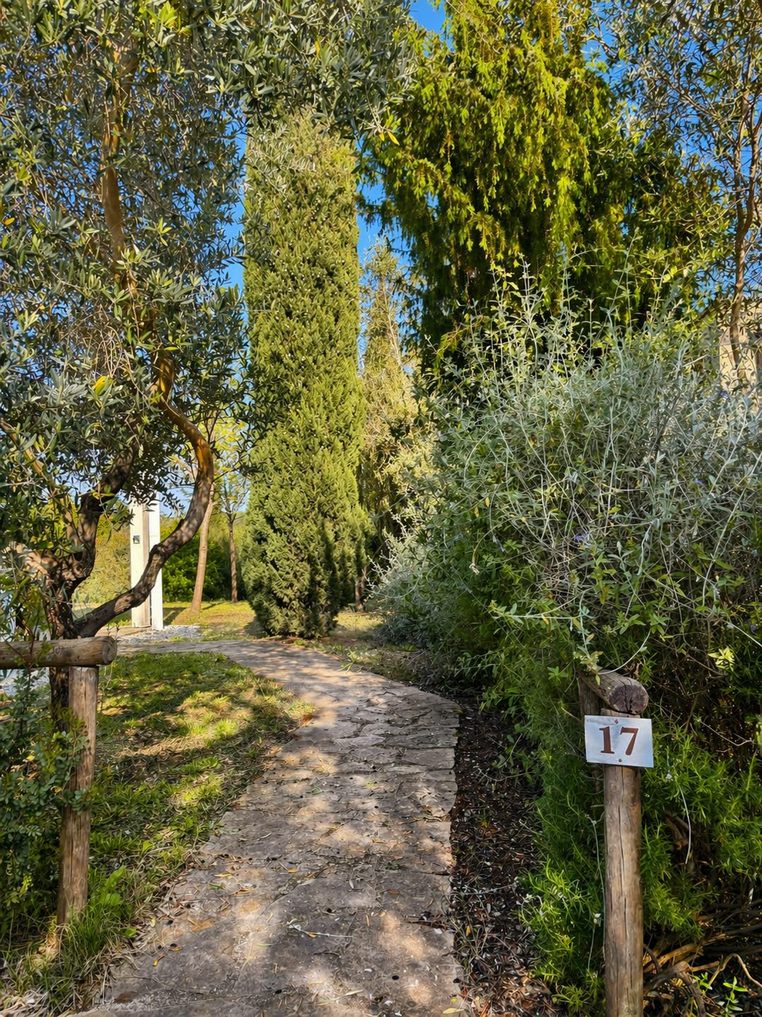 [ "VILLETTA CON PISCINA" // CECINA-TOSCANA ]