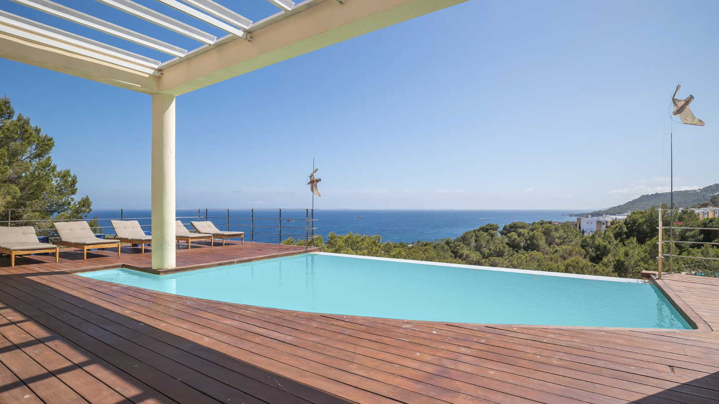 [ "VILLA AZUREA"  // IBIZA ]