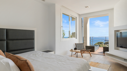 [ "VILLA AZUREA"  // IBIZA ]