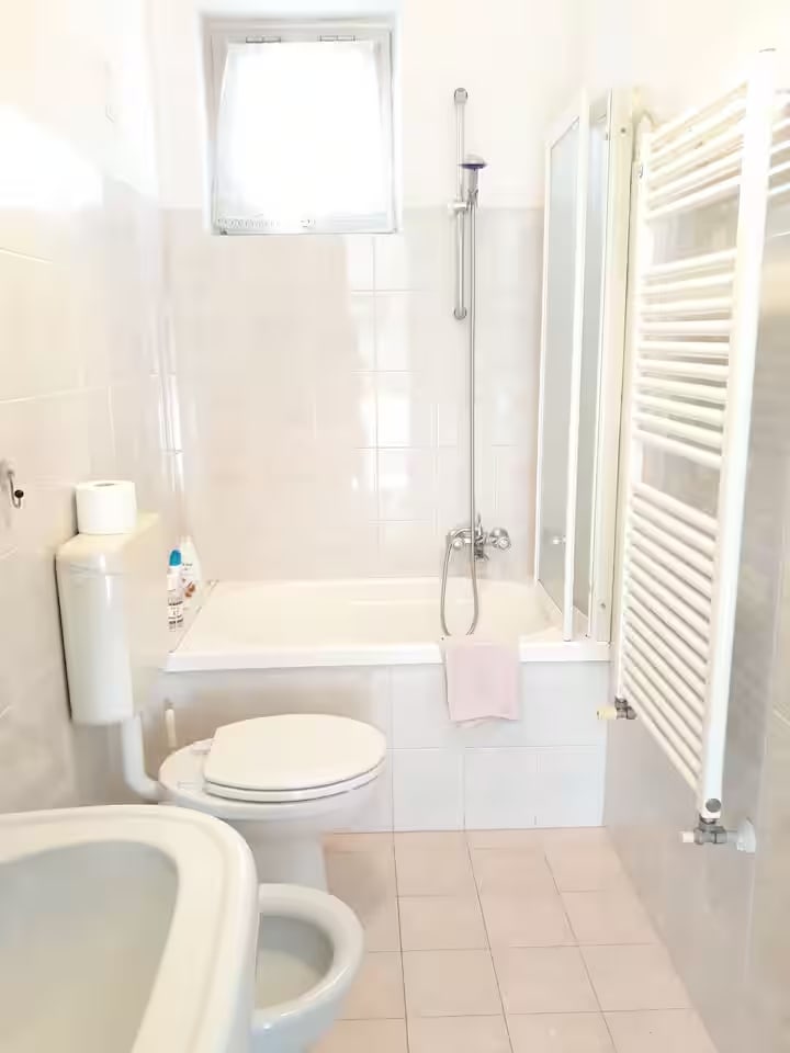 [ "CASA VISTA MARE" // VARAZZE ]